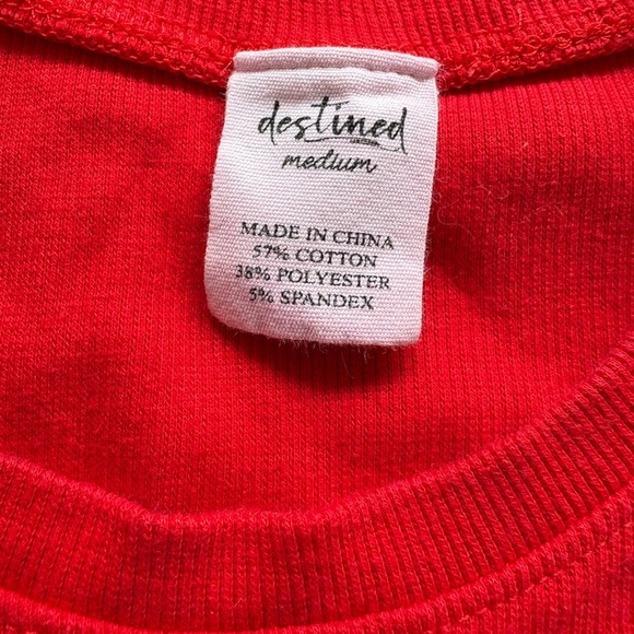 Destined Woman’s Medium Red Sleeveless Ribbed Crop Top - Picture 6 of 6